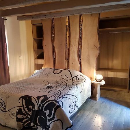 Chambres D'Hotes L'Oustralac La Chapelle-Aubareil Bagian luar foto