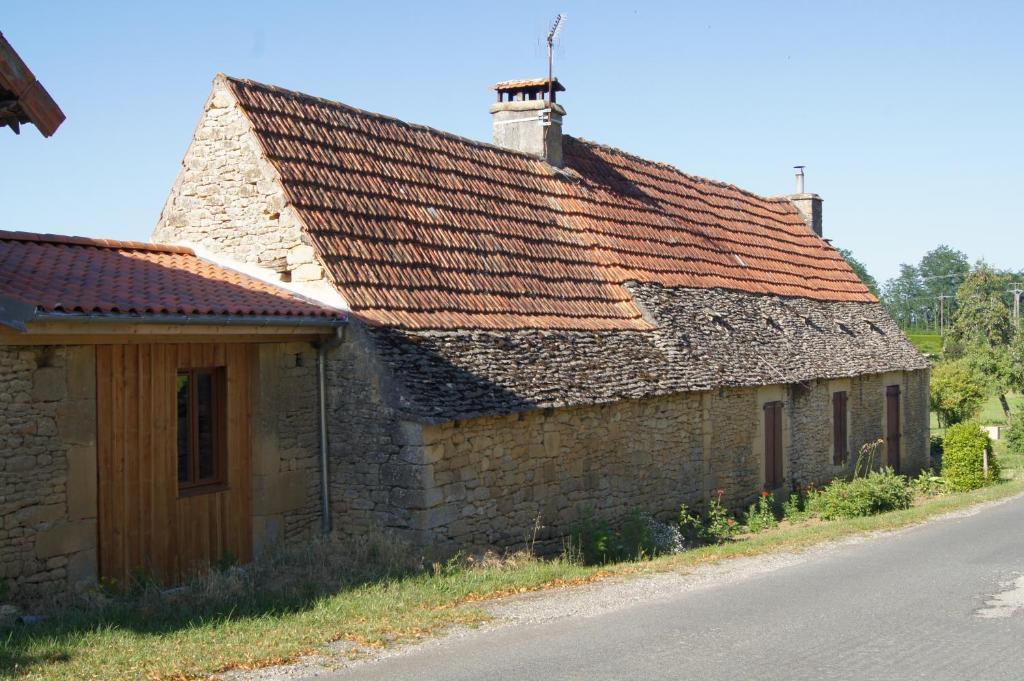 Chambres D'Hotes L'Oustralac La Chapelle-Aubareil Bagian luar foto